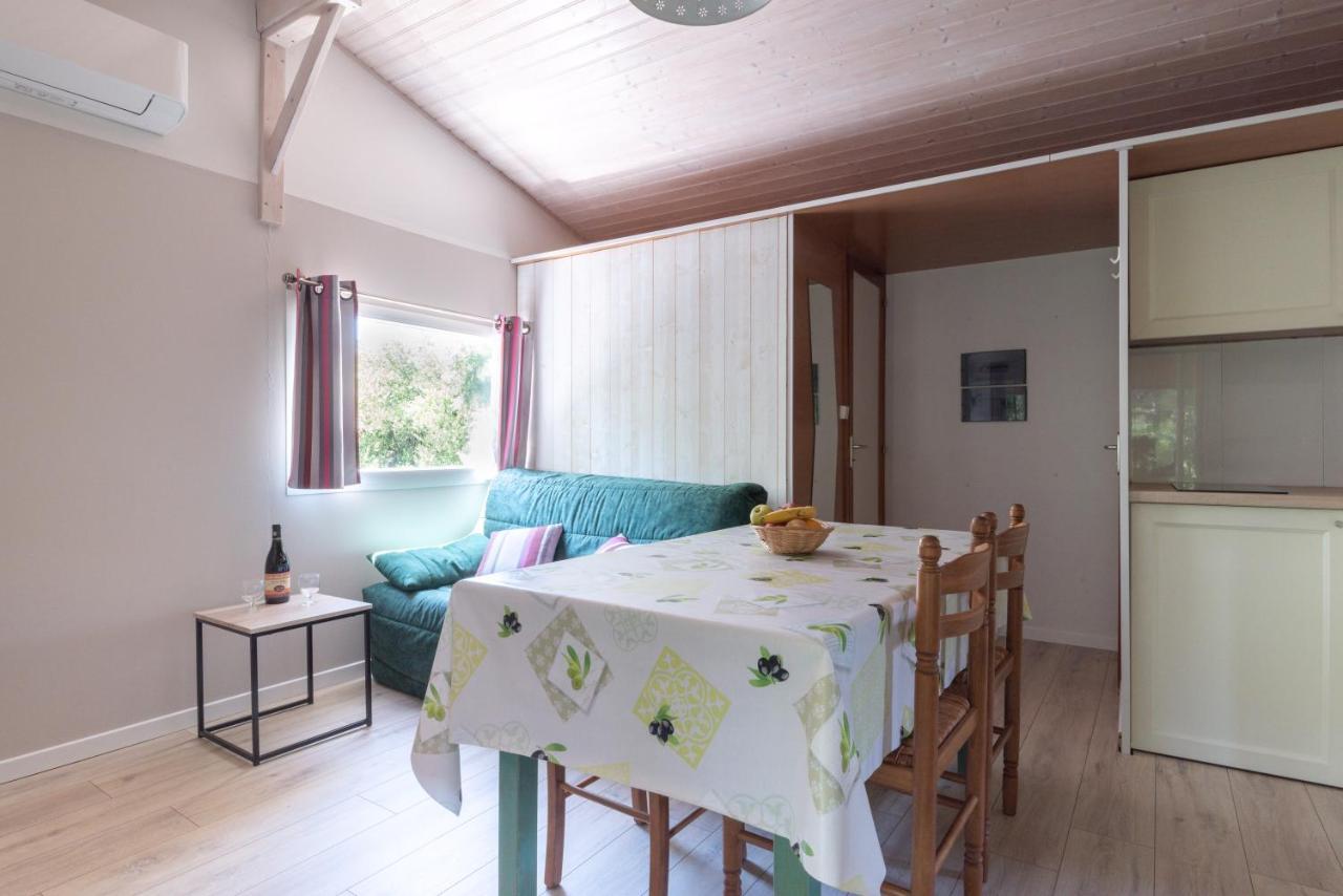 Mirabel-aux-Baronnies Domaine Des Bridoux Village De Gites מראה חיצוני תמונה